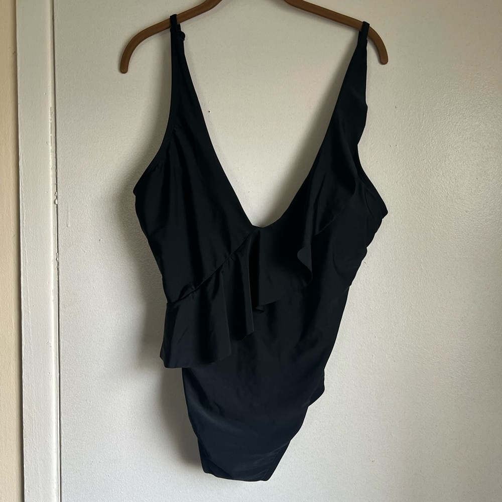 Kona Sol Black Asymmetrical Ruffle High Coverage One Piece Swimsuit Black Size L